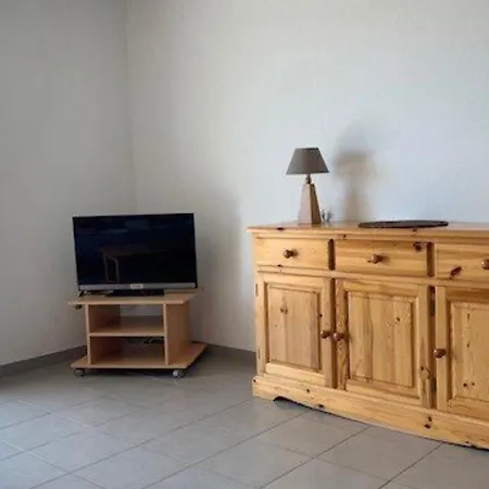 F3 Avec Balcon & Terrasse, Proche Plage, 6 Couchages - - Fr-1-229b-23 * Narbonne