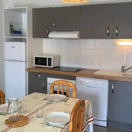 F3 Avec Balcon & Terrasse, Proche Plage, 6 Couchages - - Fr-1-229b-23 Apartment Narbonne