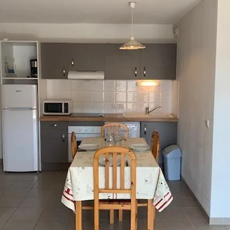 F3 Avec Balcon & Terrasse, Proche Plage, 6 Couchages - - Fr-1-229b-23 Narbonne